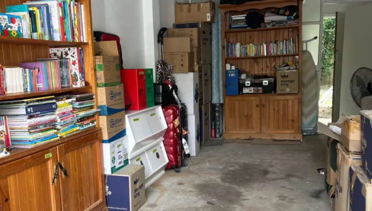 Decluttering Organising Cluttered Space